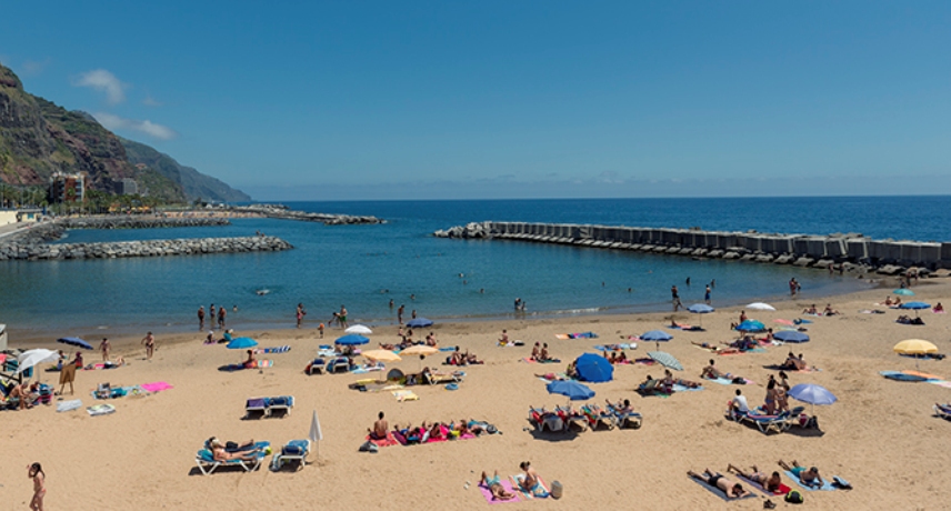 Praia Calheta - Best Beaches & Natural Swimming Pools on Madeira Island